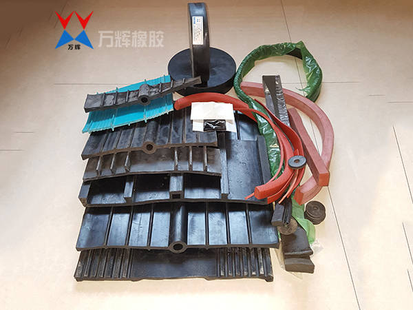 中埋橡胶止水带