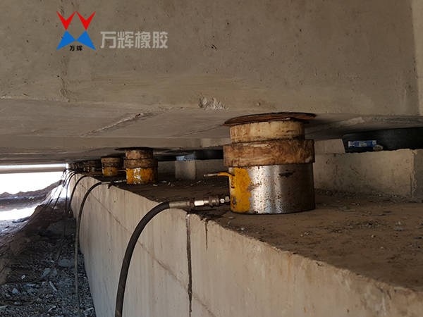 校偏更换病害支座